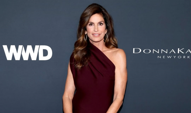 Netizens are Divided Over Cindy Crawford’s 2.5-Hour Morning Routine